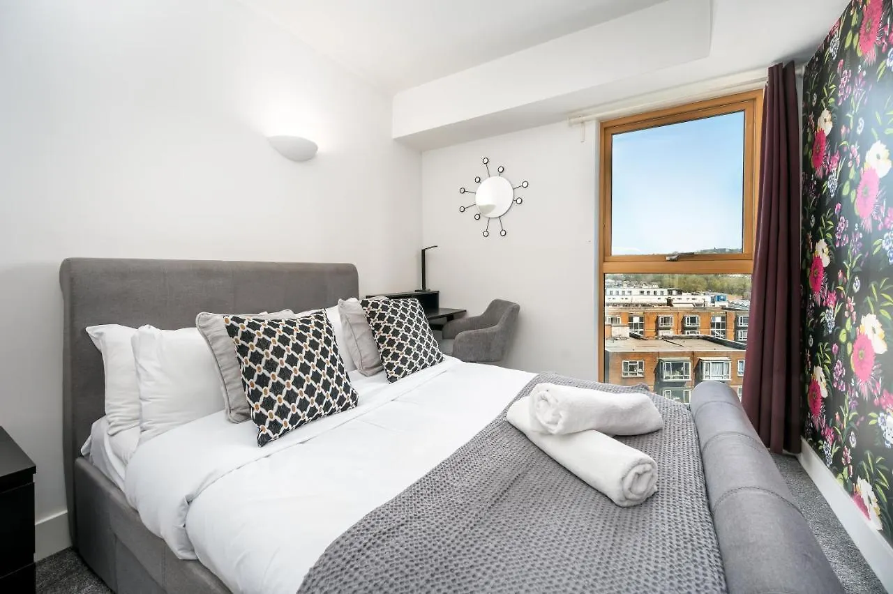 Brandnew - Executive Work And Travel Apartment Stroudley - 2 Min To Station Brighton