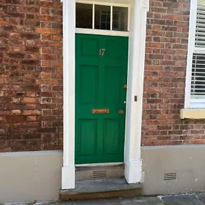 18th Century Townhouse In City Centre Holiday home Chester